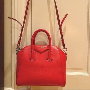 Givenchy Antigona mini leather satchel in red